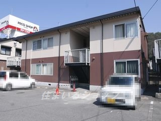 広島市安佐北区三入１丁目のアパート