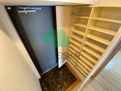 【玄関】 | サン・ビオ空港通り | 下駄箱もしっかりついてます！