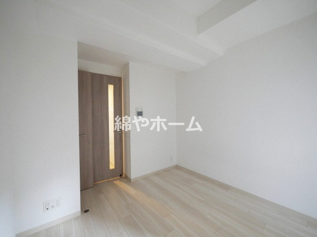 エスリード難波ステーションゲート　ノーステラスの洋室|落ち着いた色調の洋室です