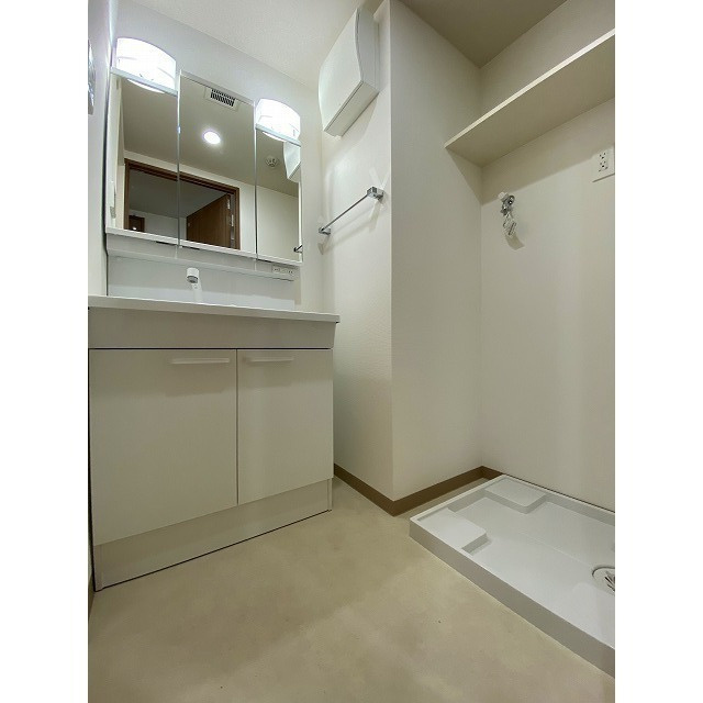 レーベン姪浜駅前の洗面所