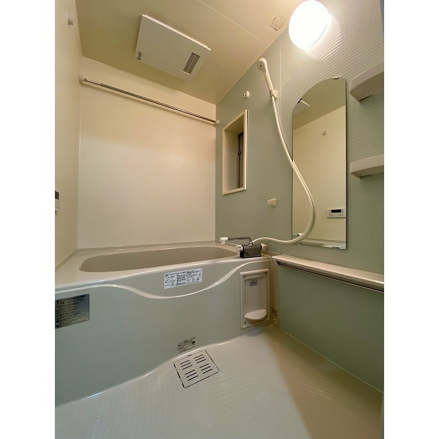 レーベン姪浜駅前の浴室