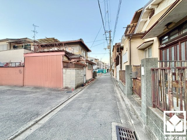 伏見区深草稲荷鳥居前町の前面道路含む現地写真
