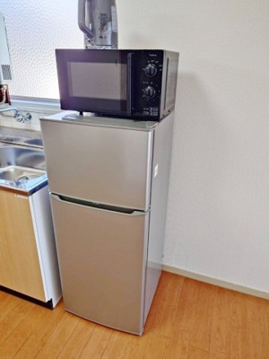 【その他】 | 江口アパート | サービス品冷蔵庫・電子レンジ・ケトル