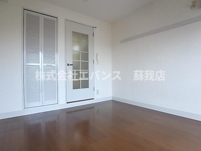 【寝室】 | 南町シティマンション | 寝室にぴったりのお部屋です