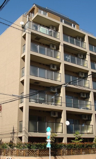 ゼフィルスA棟の外観