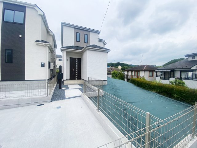祝　成約済み　八王子市　元八王子町　新築戸建ての外観|～仲介手数料無料☆八王子ひなた不動産～八王子市元八王子町　新築戸建て