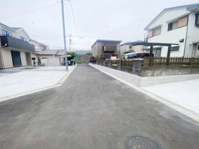 祝　成約済み　八王子市　元八王子町　新築戸建ての前面道路含む現地写真|～仲介手数料無料☆八王子ひなた不動産～八王子市元八王子町　新築戸建て