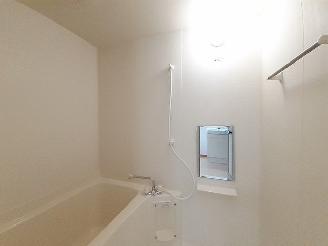 メゾンＭＳ・Ｂの浴室|落ち着いた空間のお風呂です