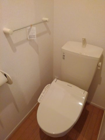 サニーレジデンス雅のトイレ|コンパクトで使いやすいトイレです