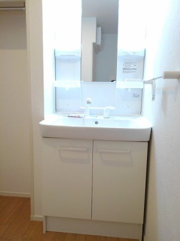 サニーレジデンス雅の洗面所|使いやすい洗面所です