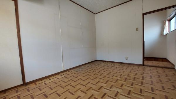 和歌山市紀三井寺　中古戸建の洋室