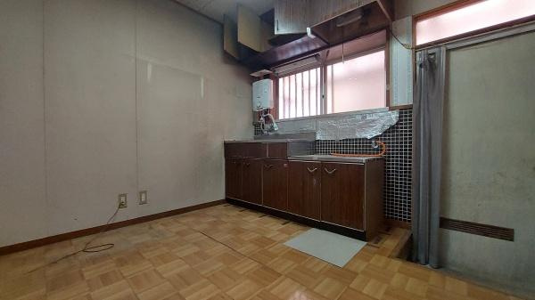 和歌山市紀三井寺　中古戸建のキッチン