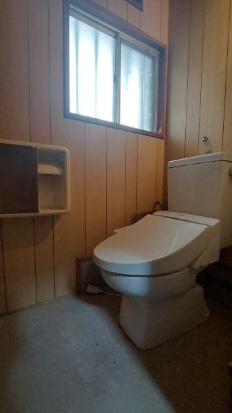 和歌山市紀三井寺　中古戸建のトイレ