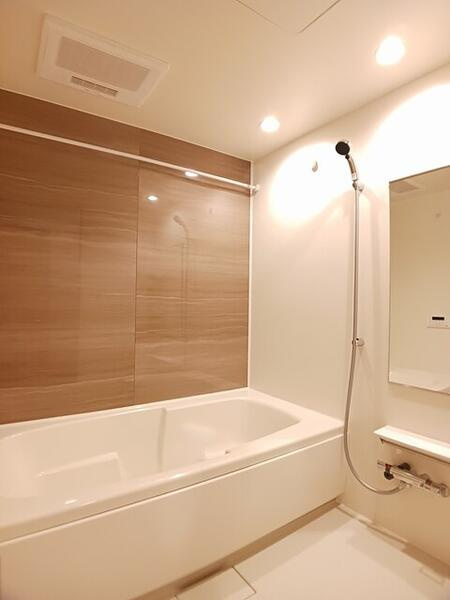 メディオ　パーロ　Ａ