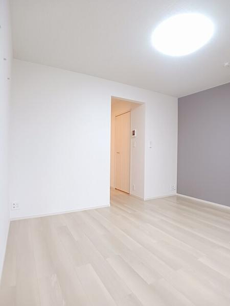 リュミエールＢ