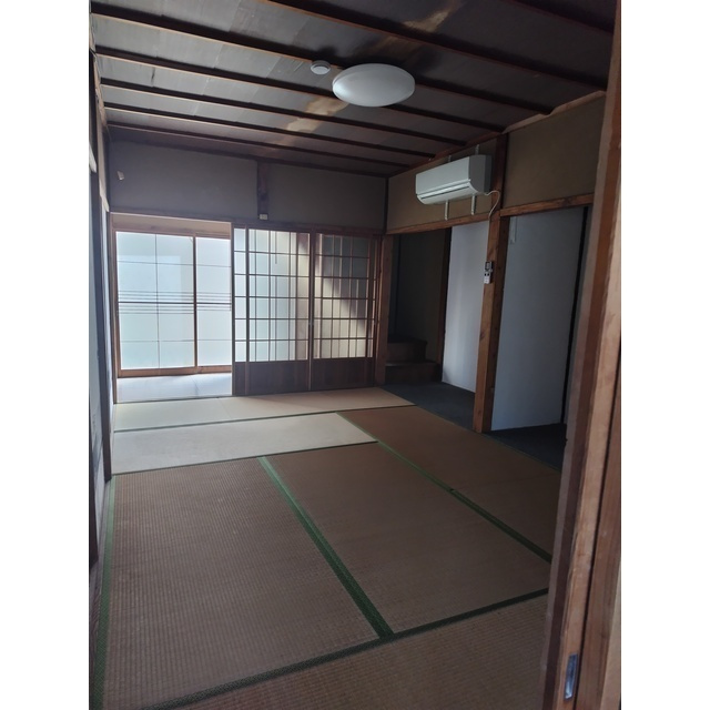 岐阜市中川原３丁目の一戸建ての居間・リビング