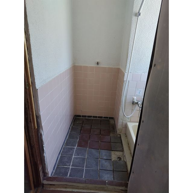 岐阜市中川原３丁目の一戸建ての浴室