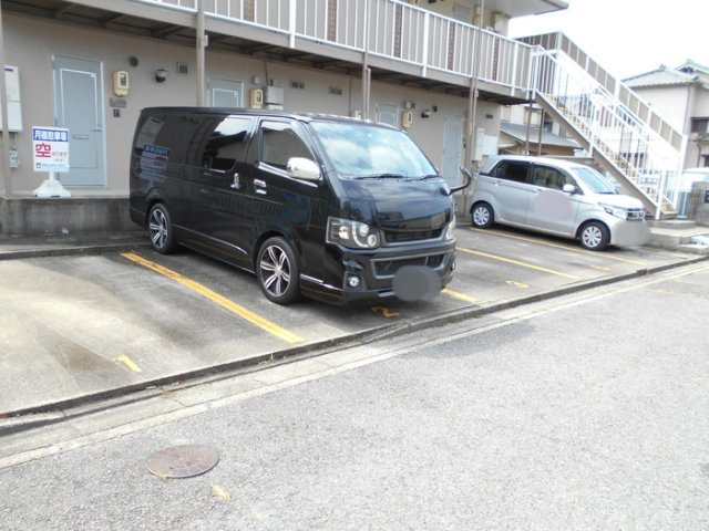 サウスエントピアの駐車場