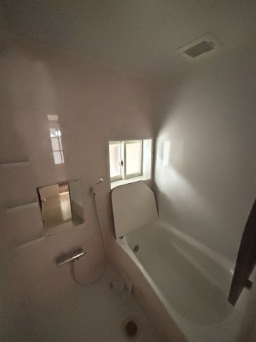 中古戸建　　　　　北広島町吉木の浴室