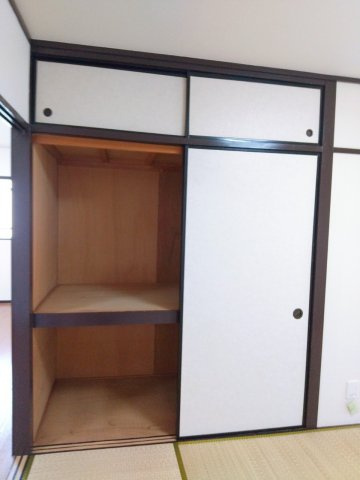 シャトー東山の収納