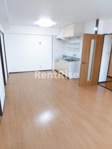 シャトー東山の居間・リビング