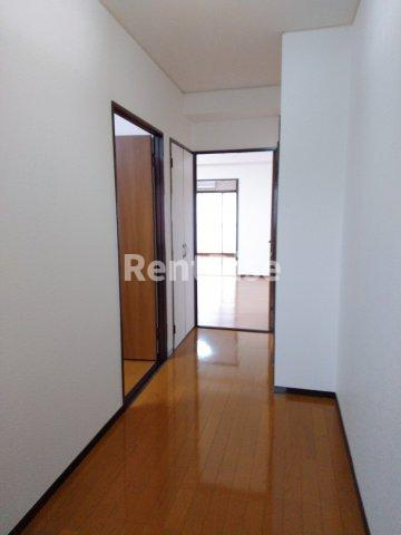 シャトー東山の居間・リビング