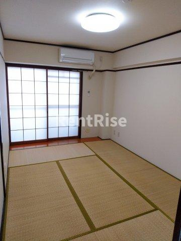 シャトー東山の和室