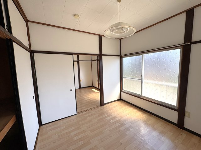 サンコーポ大網の洋室