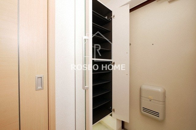 プリムローズ アヴェニューの収納|同マンション別部屋：参考写真
