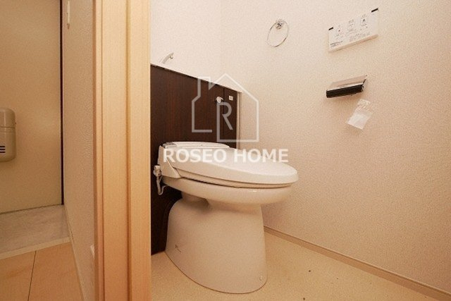 プリムローズ アヴェニューのトイレ|同マンション別部屋：参考写真