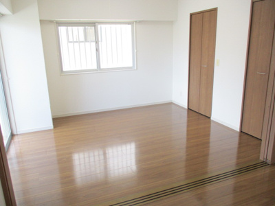 【洋室】 | ファミールマンションひらた | 写真は別のお部屋となっております。