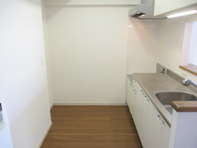 【キッチン】 | ファミールマンションひらた | 写真は別のお部屋となっております。