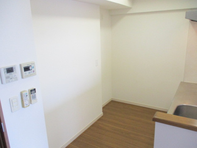 【キッチン】 | ファミールマンションひらた | 写真は別のお部屋となっております。