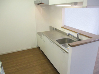 【キッチン】 | ファミールマンションひらた | 写真は別のお部屋となっております。