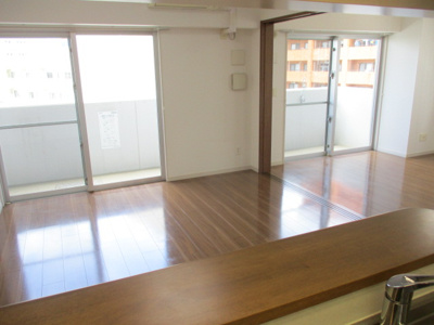 【居間・リビング】 | ファミールマンションひらた | 写真は別のお部屋となっております。