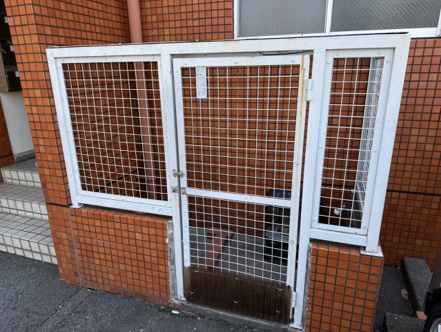 【 仲介手数料無料対象物件 】エクセレント櫛原のその他共用部分|敷地内にゴミ置き場あります