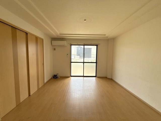 サンシャイン２号館の居間・リビング