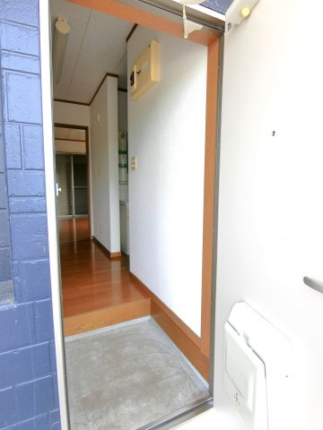 剣英館Ⅱの玄関