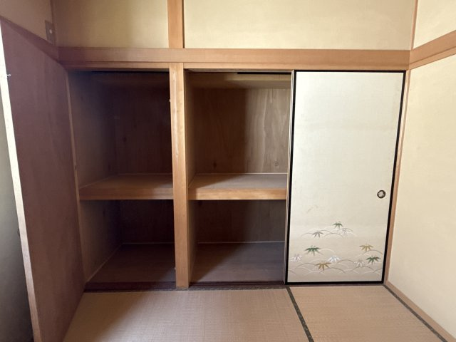 西神吉戸建の収納