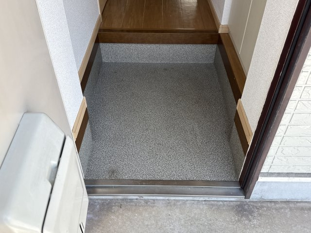 エスポワールドミールＢの玄関