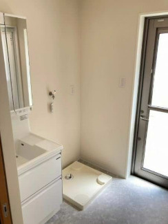 南城市玉城新築戸建て　Ｃ棟のランドリースペース