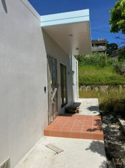 南城市玉城新築戸建て　Ｃ棟の玄関