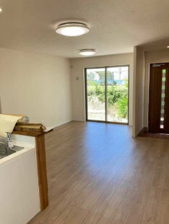 南城市玉城新築戸建て　Ｃ棟の居間・リビング