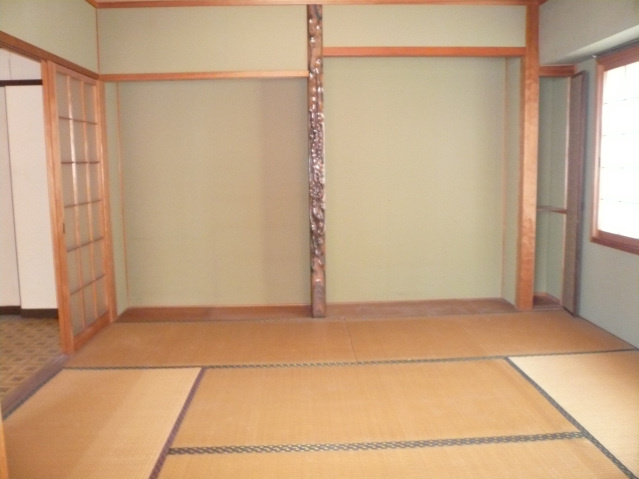 サンコーポラスの和室|落ち着いた雰囲気の和室付きです