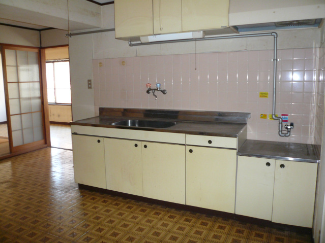 サンコーポラスのキッチン|コンパクトなキッチンで掃除もラクラク