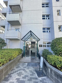 【エントランス】