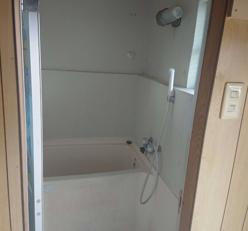 伊賀市1棟アパートの浴室