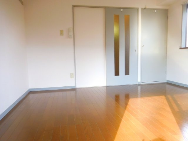 津之江パークハイツ2号館の居間・リビング