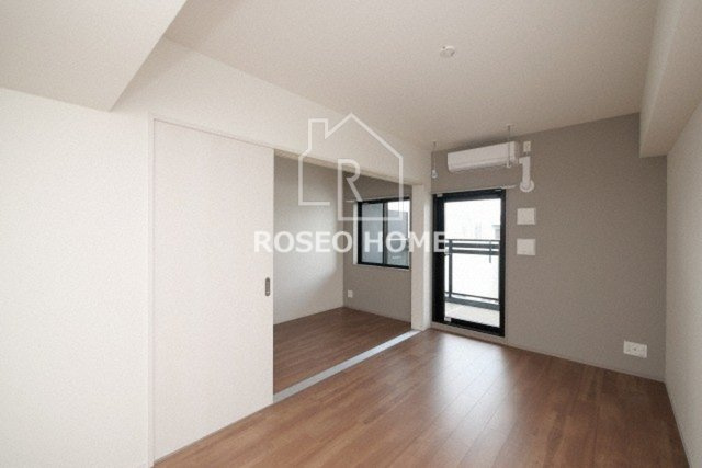 ファーストフィオーレ九条Ⅱの居間・リビング