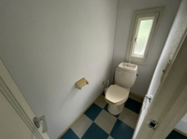 島尻郡八重瀬町字安里の中古一戸建のトイレ